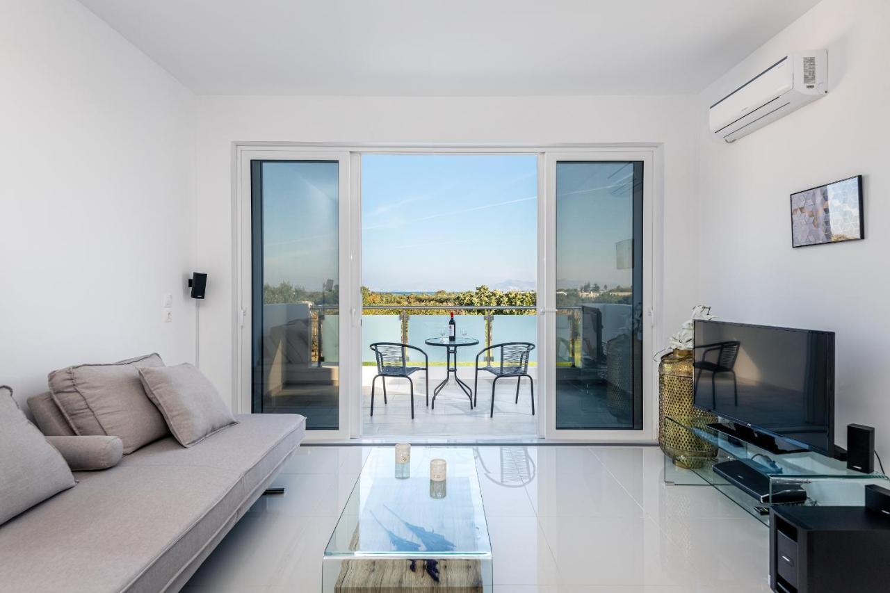 Asteria Pearl Villa 2 With Rooftop Jacuzzi Tigaki 外观 照片