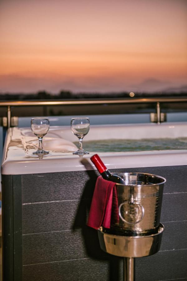 Asteria Pearl Villa 2 With Rooftop Jacuzzi Tigaki 外观 照片